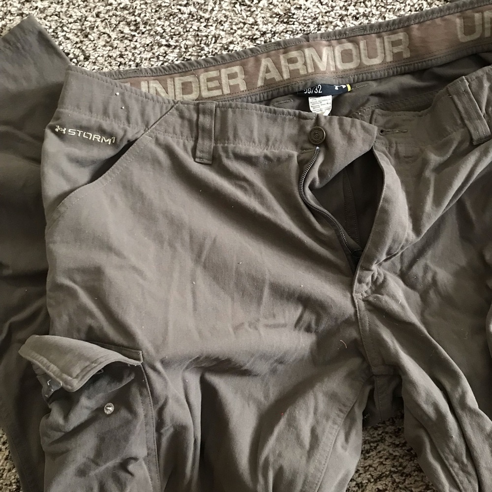 Men’s Under Armour pants